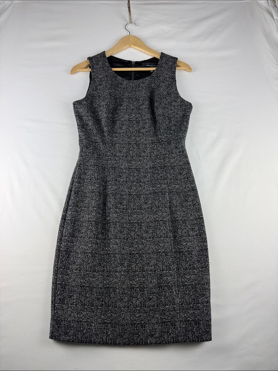 White House Black Market Dresses & Skirts - White House Black Market Tweed Sheath Dress Gray Sleeveless Size 4
